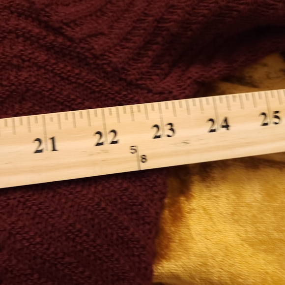 80's Oversized Burgundy Pullover Sweater - Picture 6 of 16